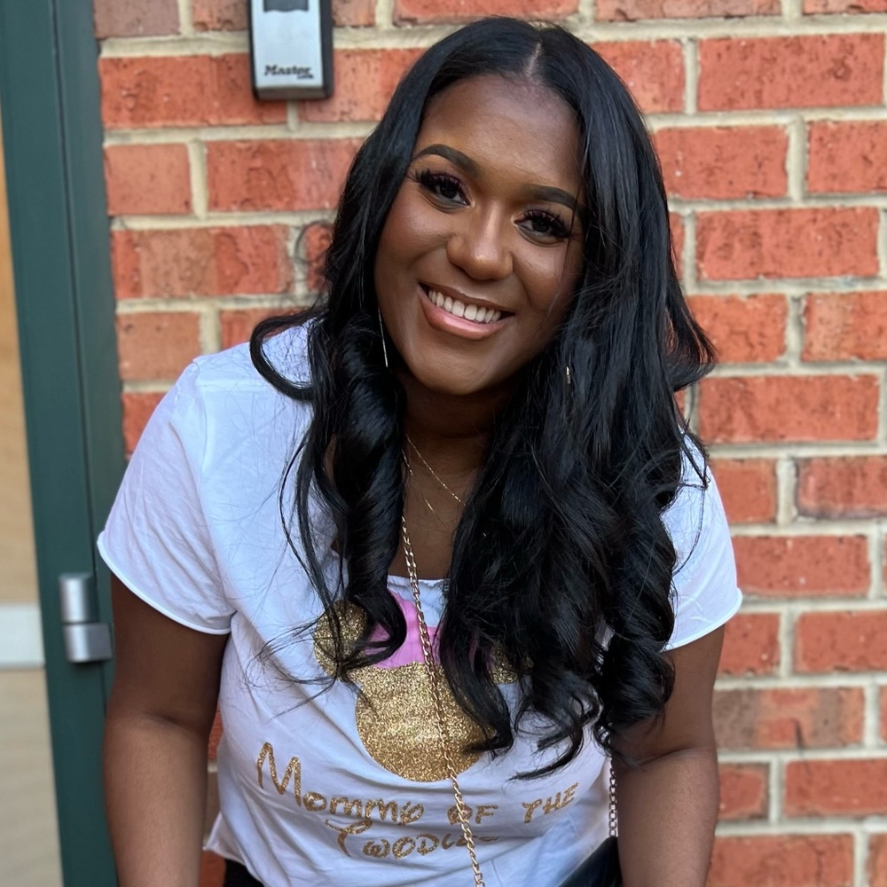 Meet your Posher, Elisa